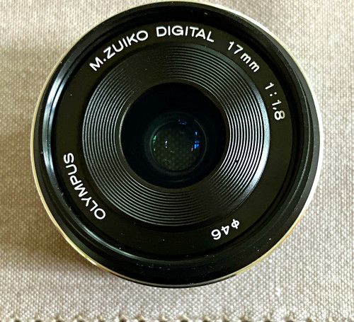 Olympus zuiko digital 17mm - olympus,