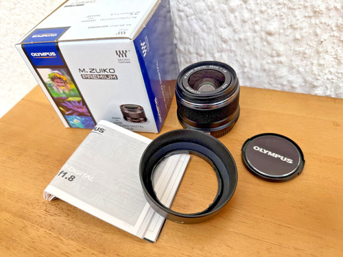 Olympus zuiko digital mm - m.zuiko, 25